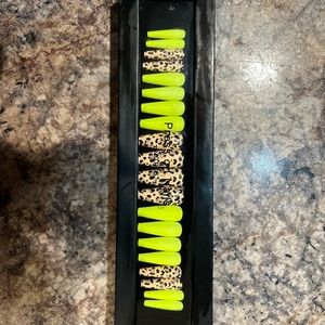 Custom Cheetah press on nails